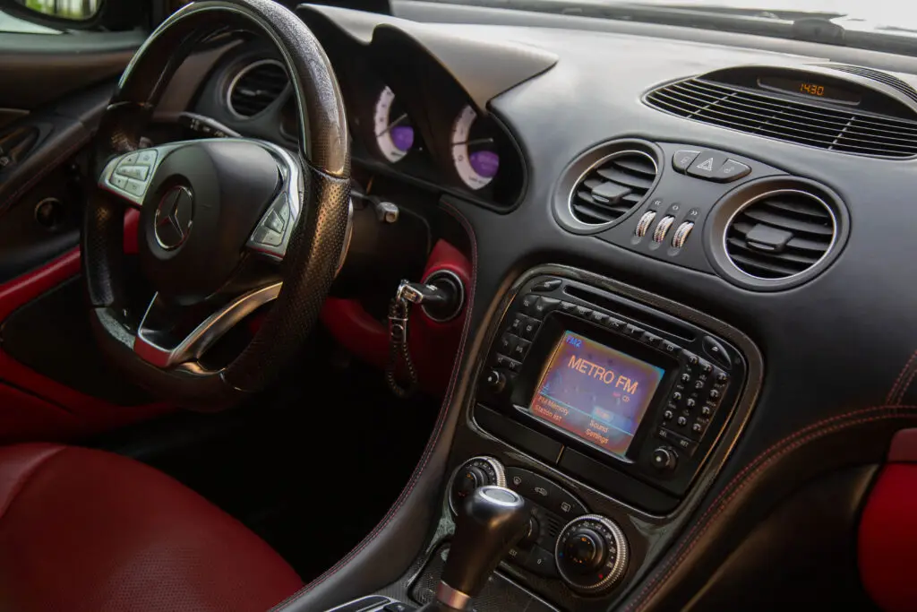 2002 Mercedes-Benz SL500, iç mekân
