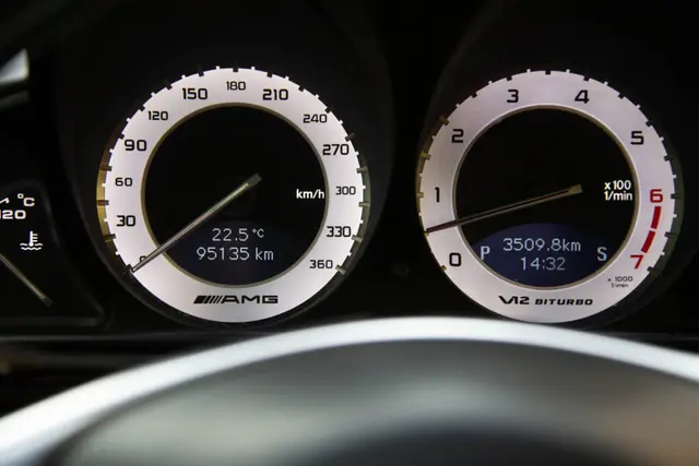 2002 Mercedes-Benz SL500, detay