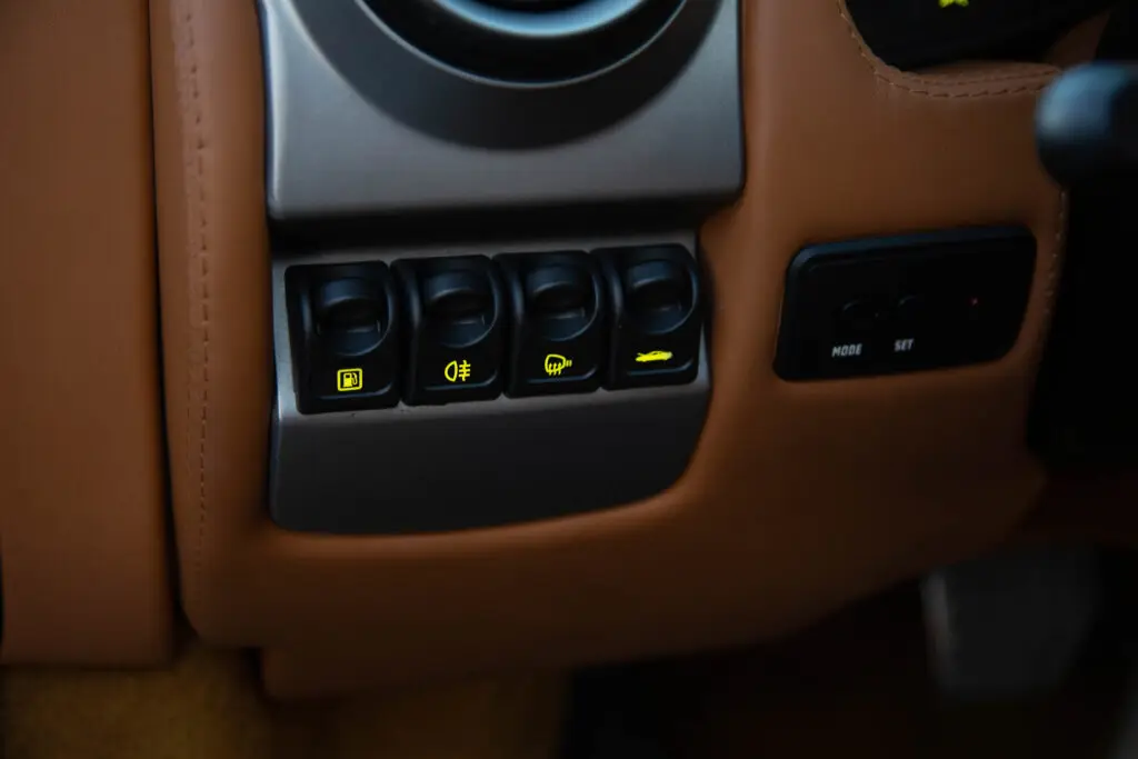 2009 Ferrari F430 Spider, iç mekân