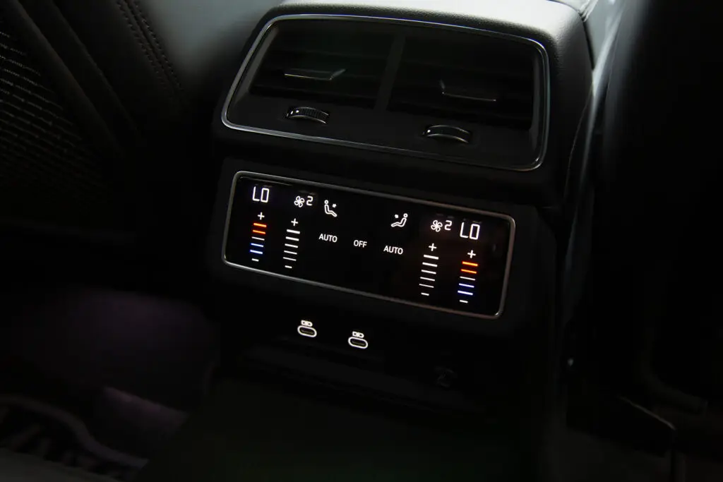 2023 Audi A6 Avant, iç mekân