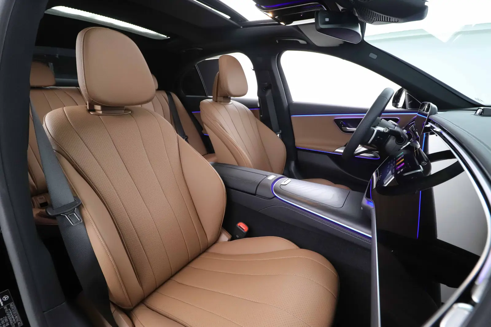 2024 Mercedes-Benz E220d AMG, iç mekân