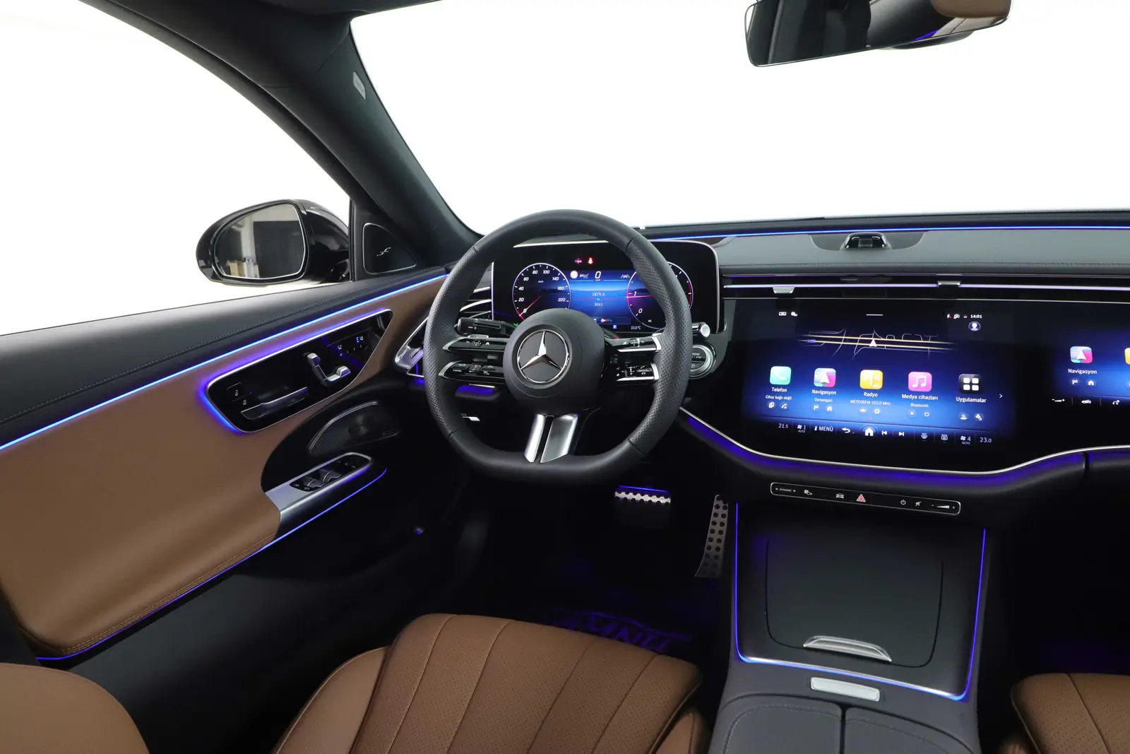 2024 Mercedes-Benz E220d AMG, iç mekân