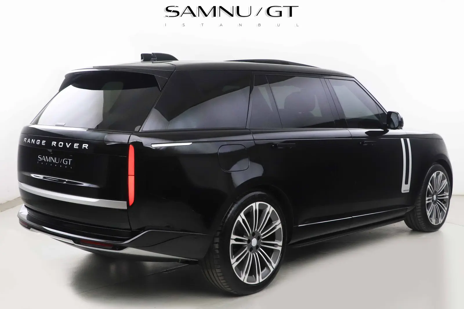2024 Land Rover Range Rover LWB