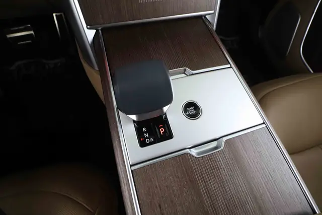2024 Land Rover Range Rover LWB, detay