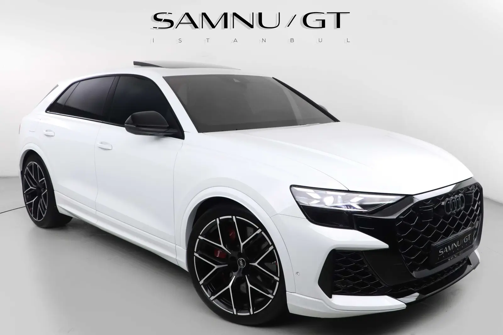 2024 Audi RSQ8