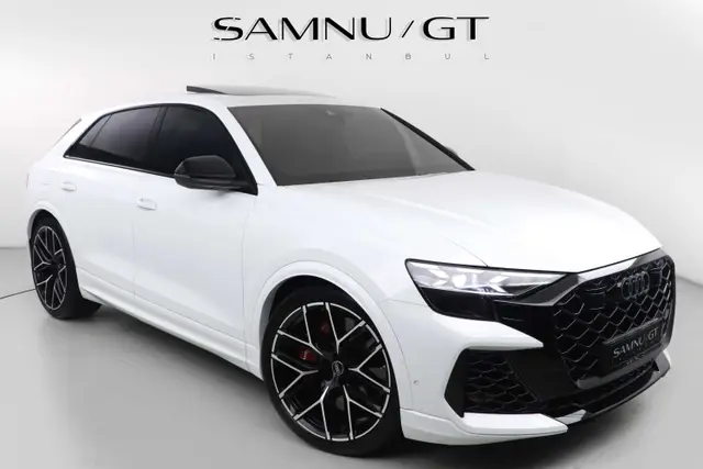 2024 Audi RSQ8