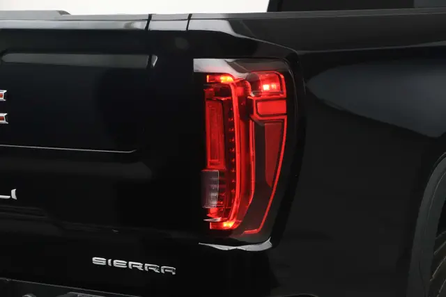 2025 GMC Sierra, detay